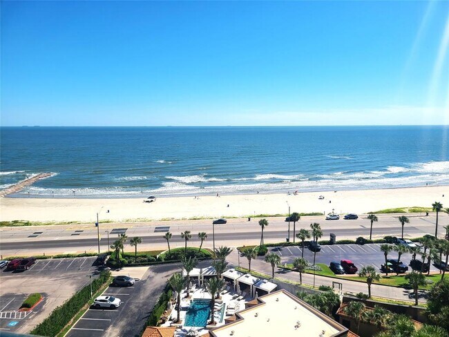 Building Photo - 5220 Seawall Blvd