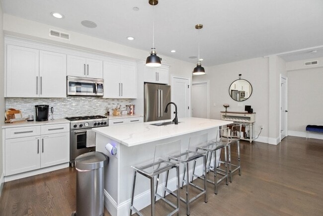 Foto del edificio - 2 Elm St