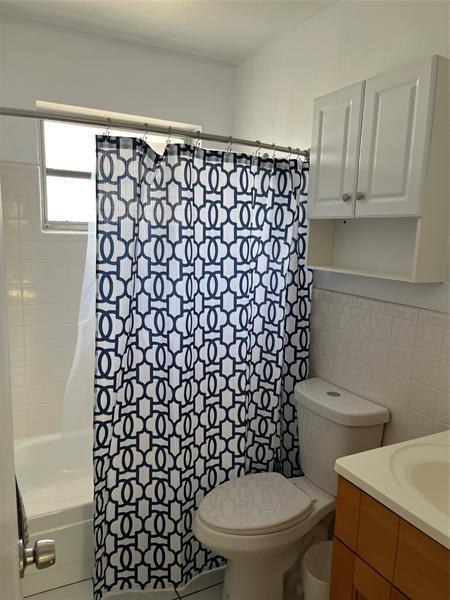 Foto del edificio - 222 NE 23rd Ave