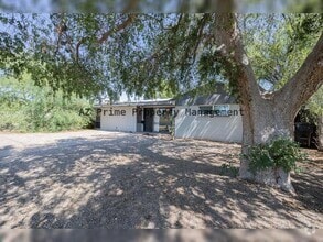 Building Photo - 1808 W Thomas Rd