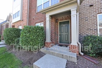 Building Photo - 9811 Cicero Dr