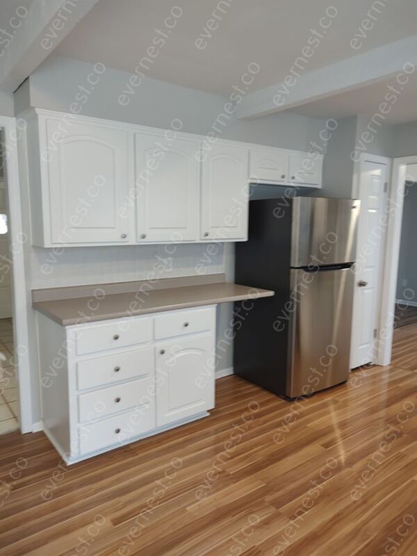 Building Photo - 10244 Caenen Dr