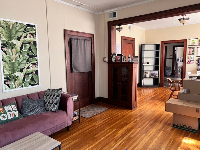 Foto del edificio - 2516 Bellevue Ave