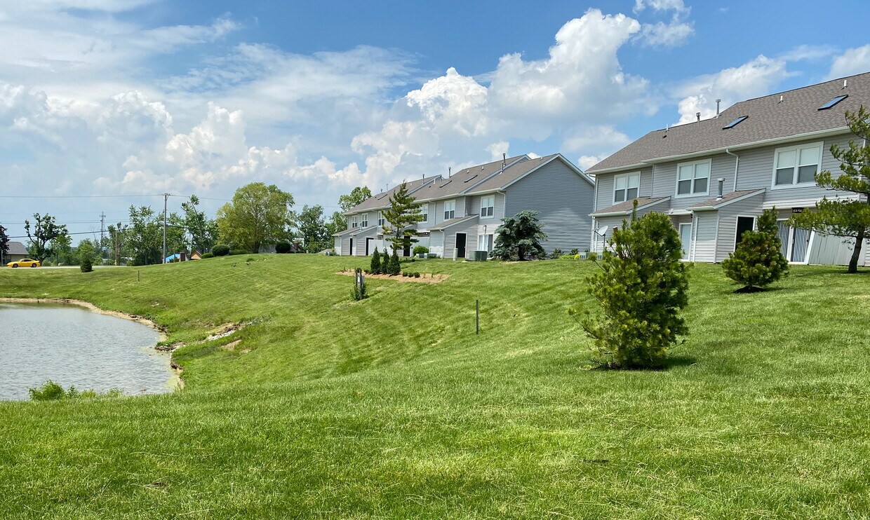 Fairfield Lakes Townhomes Apartments Beavercreek, OH