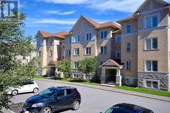 Building Photo - 304-304 Paseo Private