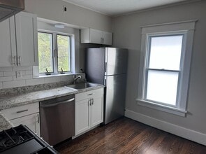 Building Photo - 118 Linderman Ave