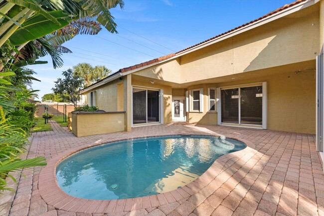 Foto del edificio - 8085 Saw Palmetto Ln