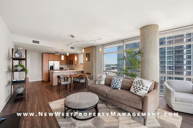 Building Photo - Stunning Fully Furnished East Village 2 Be...