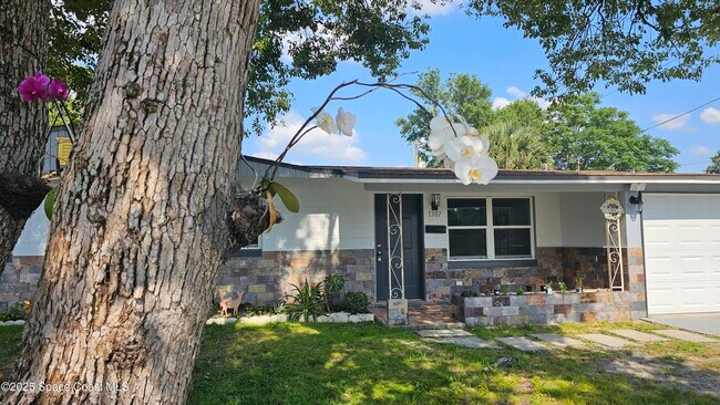 Building Photo - 1307 Park Manor Dr