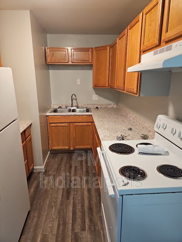 Foto del edificio - 6240 E 11th St