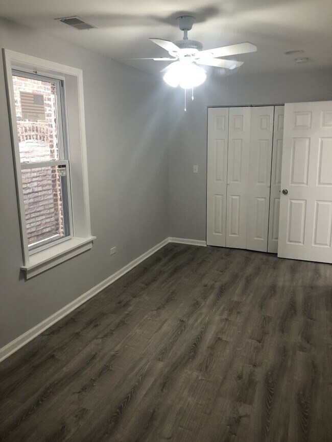 Foto del edificio - 3302 S Hamilton Ave