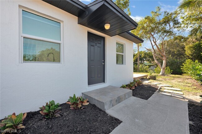 Foto del edificio - 3318 Captains Cv