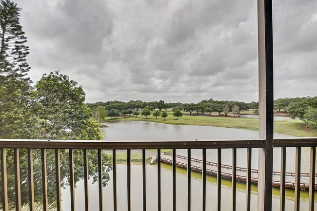 Building Photo - 3001 W Rolling Hills Cir