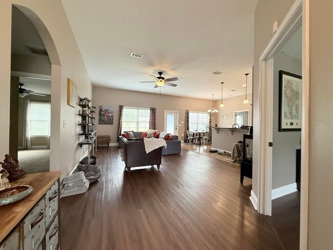 Building Photo - 202 Starfish Rd