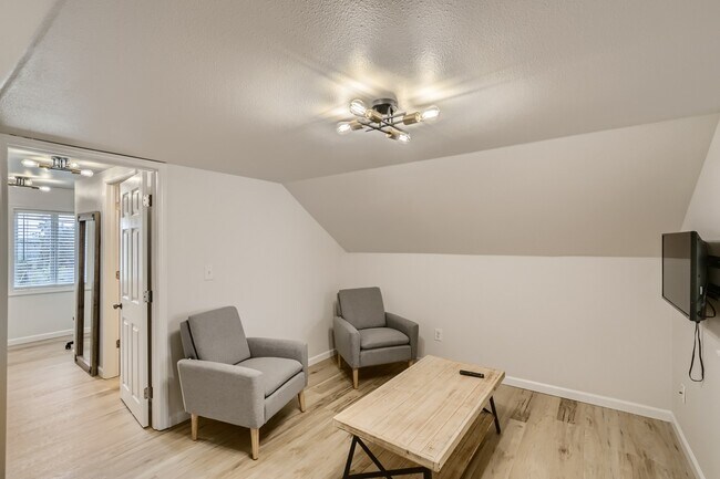 Second floor sitting room - 6317 E Portland Ave