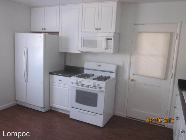 Building Photo - 2 br, 1 bath House - 711 North First Stree...