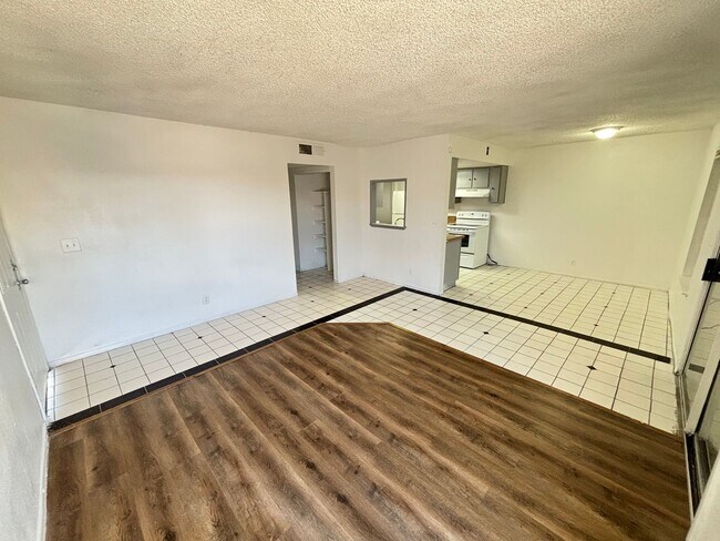 Foto del edificio - 6991 Kepler Dr