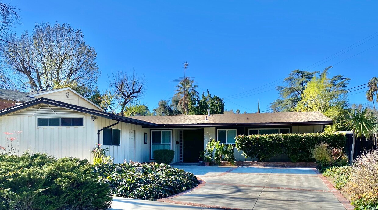 46 Houses for Rent in Woodland Hills, CA Westside Rentals