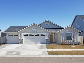 Building Photo - 8102 S Carpenter Ave