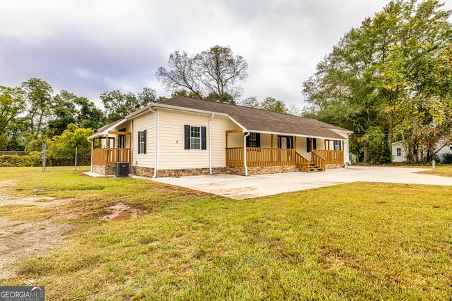 Building Photo - 6 W Oak St