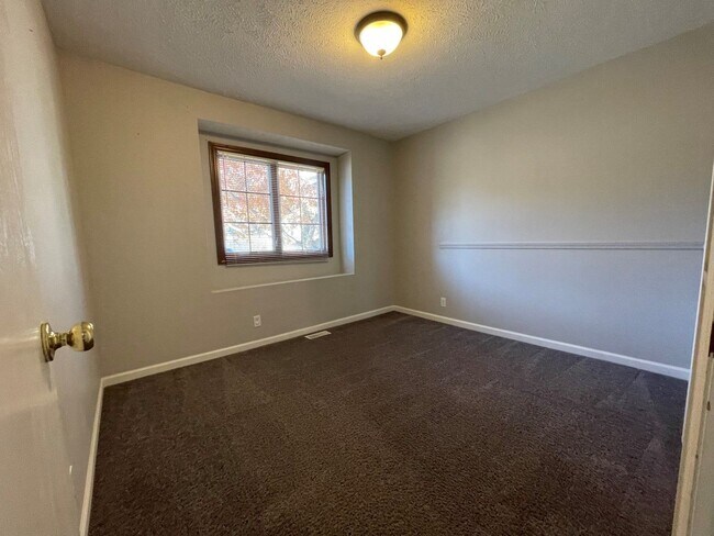 Foto del edificio - Home For Rent Bellevue.