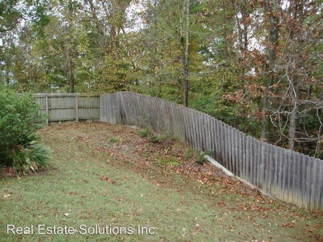 Foto del edificio - 335 Willow Bay Dr