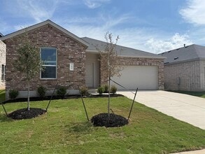 Building Photo - 261 Seven Seas Dr
