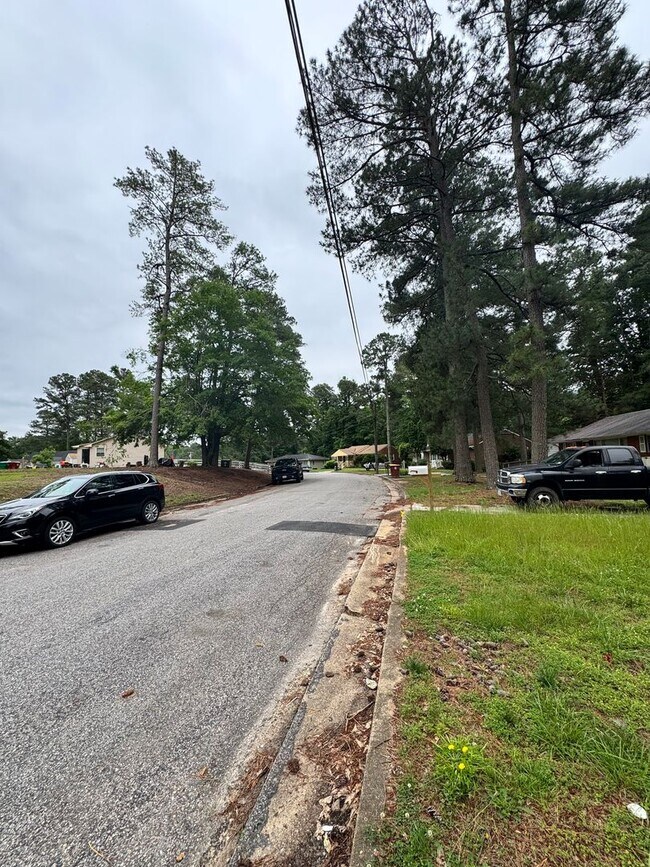 Foto del edificio - Cozy 4 bed 2 bath Rancher in Petersburg