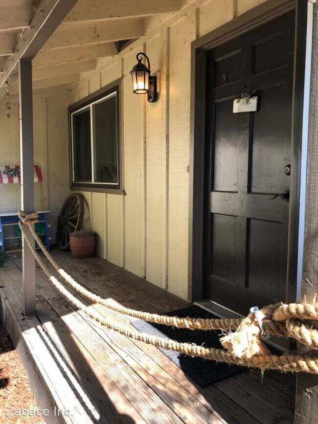 Building Photo - 3 br, 2 bath House - 1228 Pole Line Road