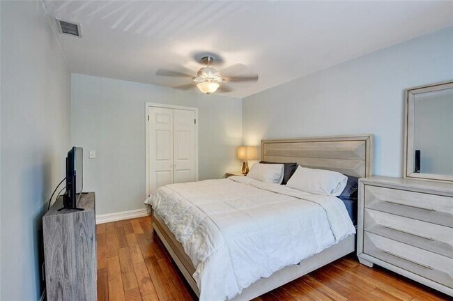 Foto del edificio - 9316 Ketay Cir