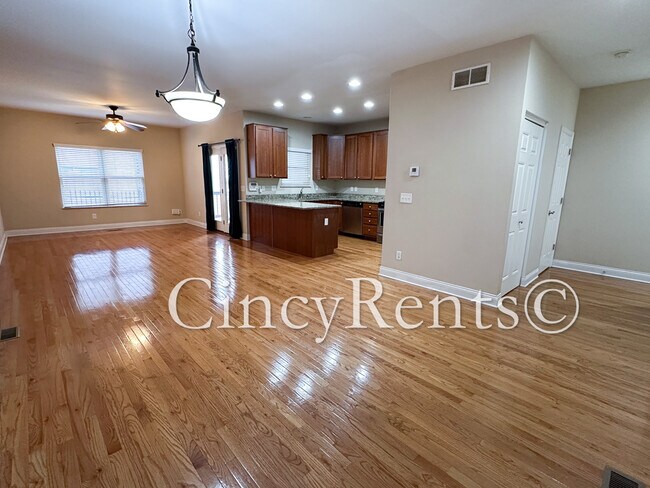 Building Photo - 2933 Eden Ave