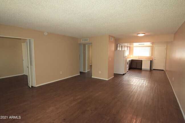 Foto del edificio - 8124 N 33rd Dr