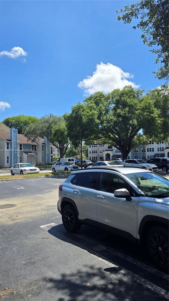 Foto del edificio - 2319 N Congress Ave