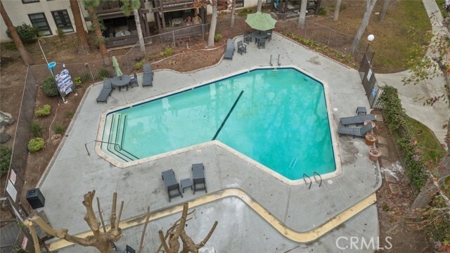 Foto del edificio - 7740 Redlands St