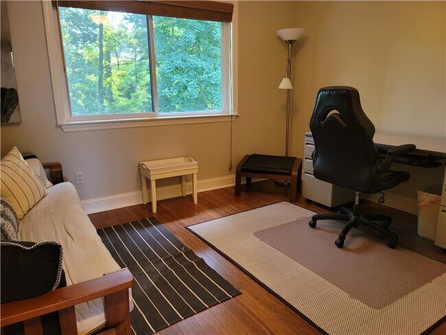 Foto del edificio - 225 Sunrise Hill Ln