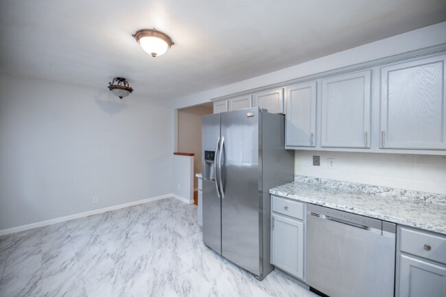 Foto del edificio - 3819 W Warwick Dr