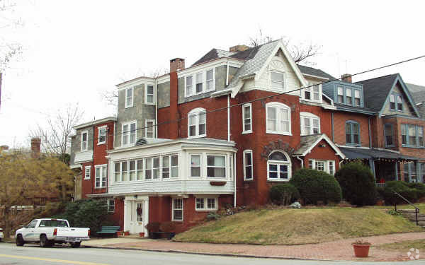 Primary Photo - 1407 Gilpin Ave