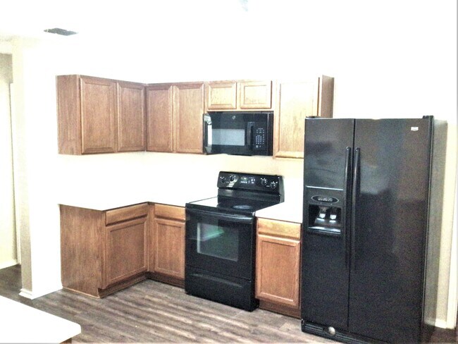 Foto del edificio - 3030 Dusty Ridge Dr