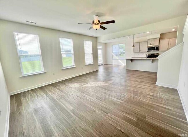 Foto del edificio - 44 Alder Creek Ct