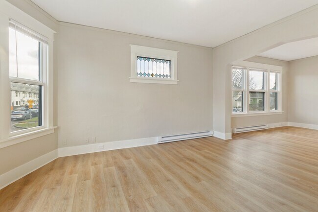 Foto del edificio - Charming 2BR Home in Prime Tacoma Location...