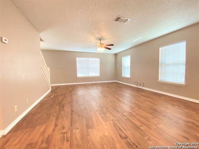 Building Photo - 9822 Kelton Dr