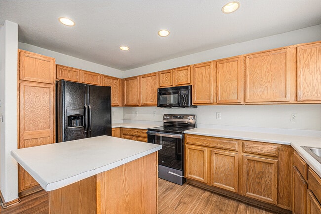 Building Photo - 1150 S Chester St