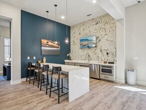 Building Photo - Ardmore Meadows