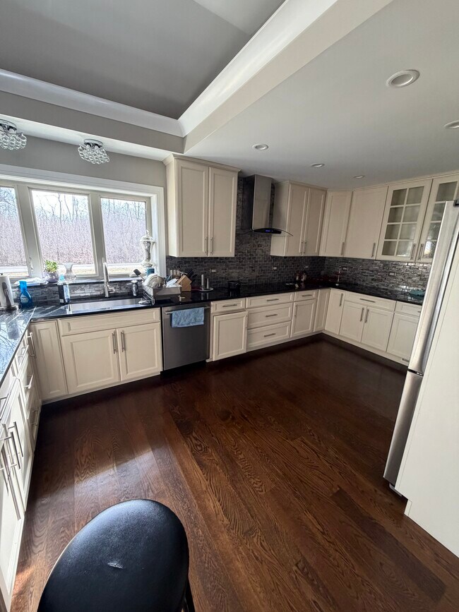 Foto del edificio - 4N150 Hawthorne Ave