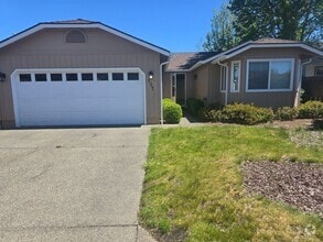 Building Photo - 107 SE Harmony Cir