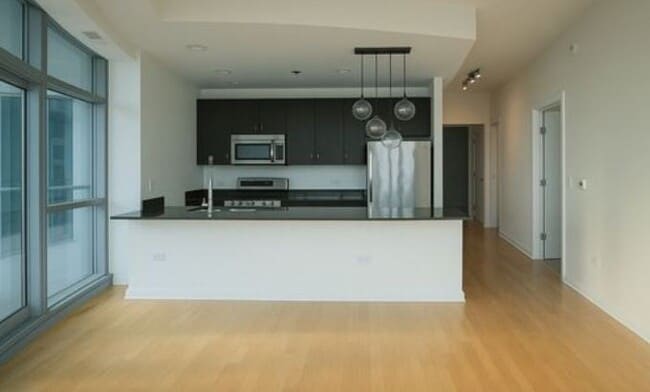 Building Photo - 303 W Ohio St