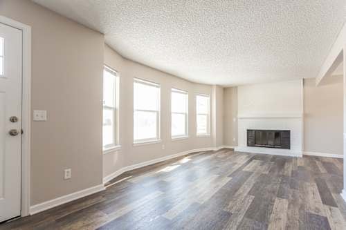 Foto del edificio - 4576 Davenport Way