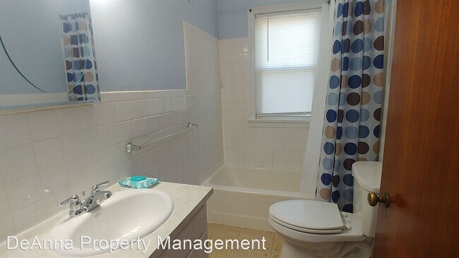 Building Photo - 3 br, 1 bath House - 37800 Capel Rd