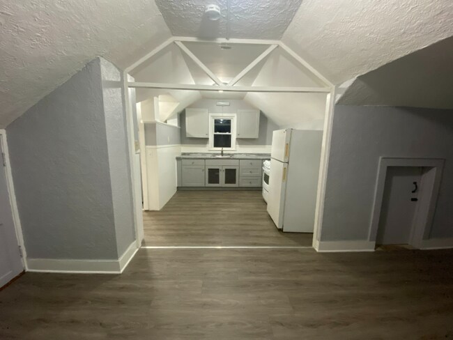 Foto del edificio - 16 Mapleridge Ave