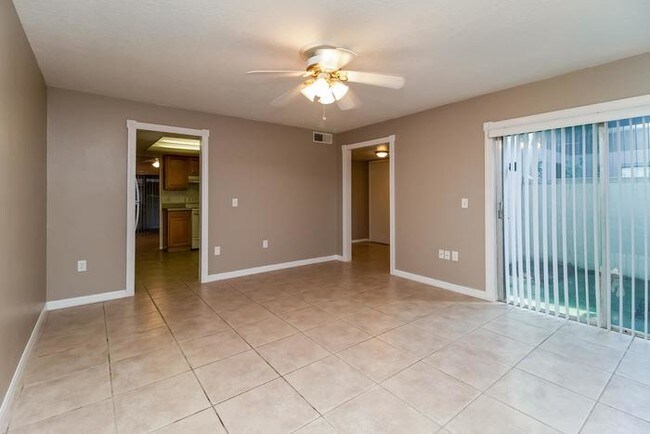 Building Photo - 157 Fallwood St